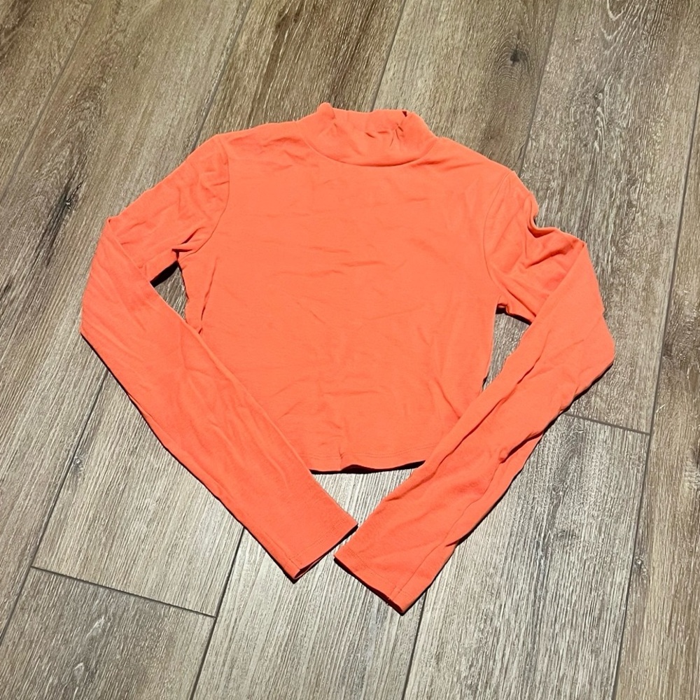 ASOS Women’s Turtleneck Crop Top - US 4 - Terracotta